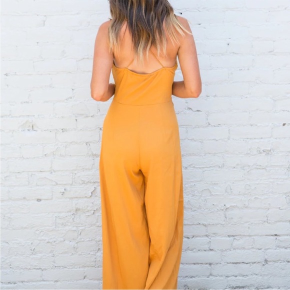 🍊NWT Women’s MINKPINK Orange Belted Cross-back Jumpsuit 🍊 - Picture 3 of 9